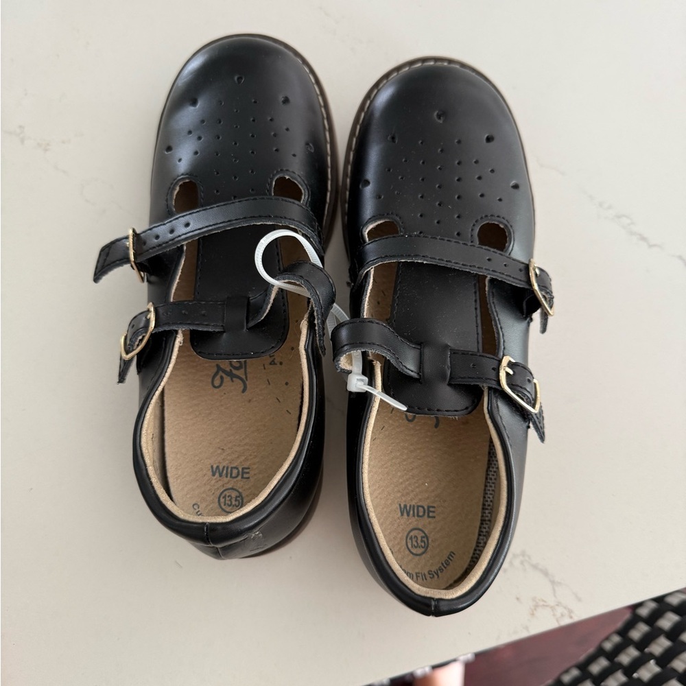 Brand New Footmates